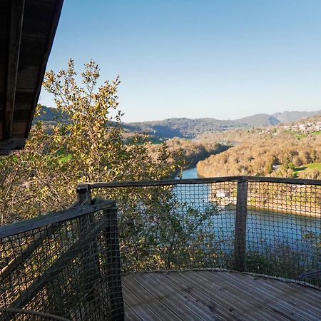 Cabanes et Lodges du Belvedere Serrieres-sur-Ain Eksteriør billede