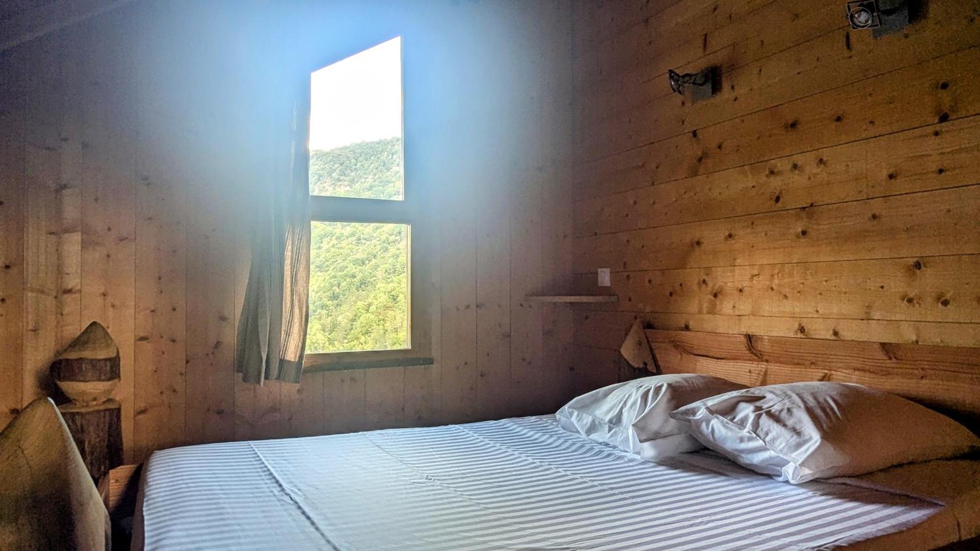 Cabanes et Lodges du Belvedere Serrieres-sur-Ain Eksteriør billede