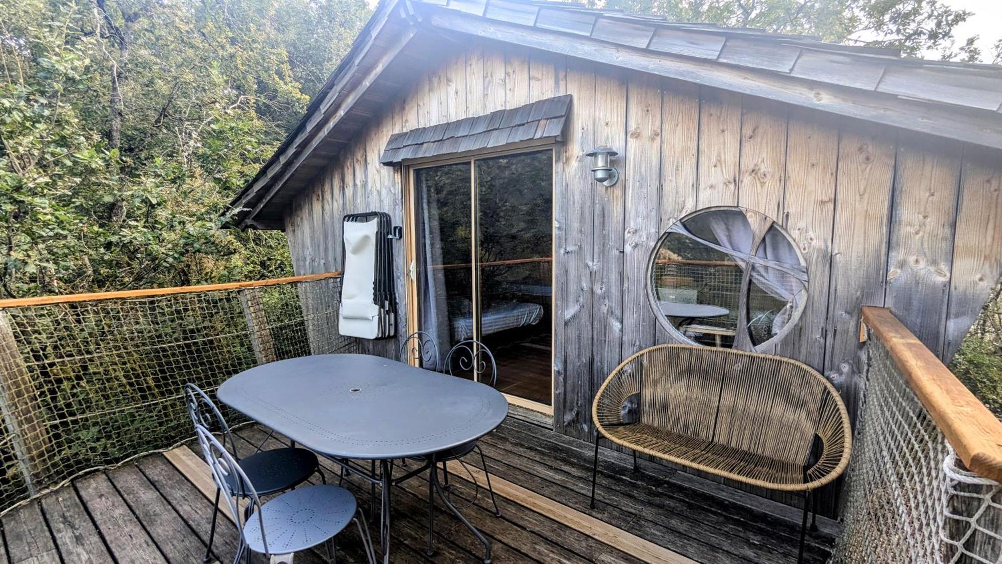 Cabanes et Lodges du Belvedere Serrieres-sur-Ain Eksteriør billede