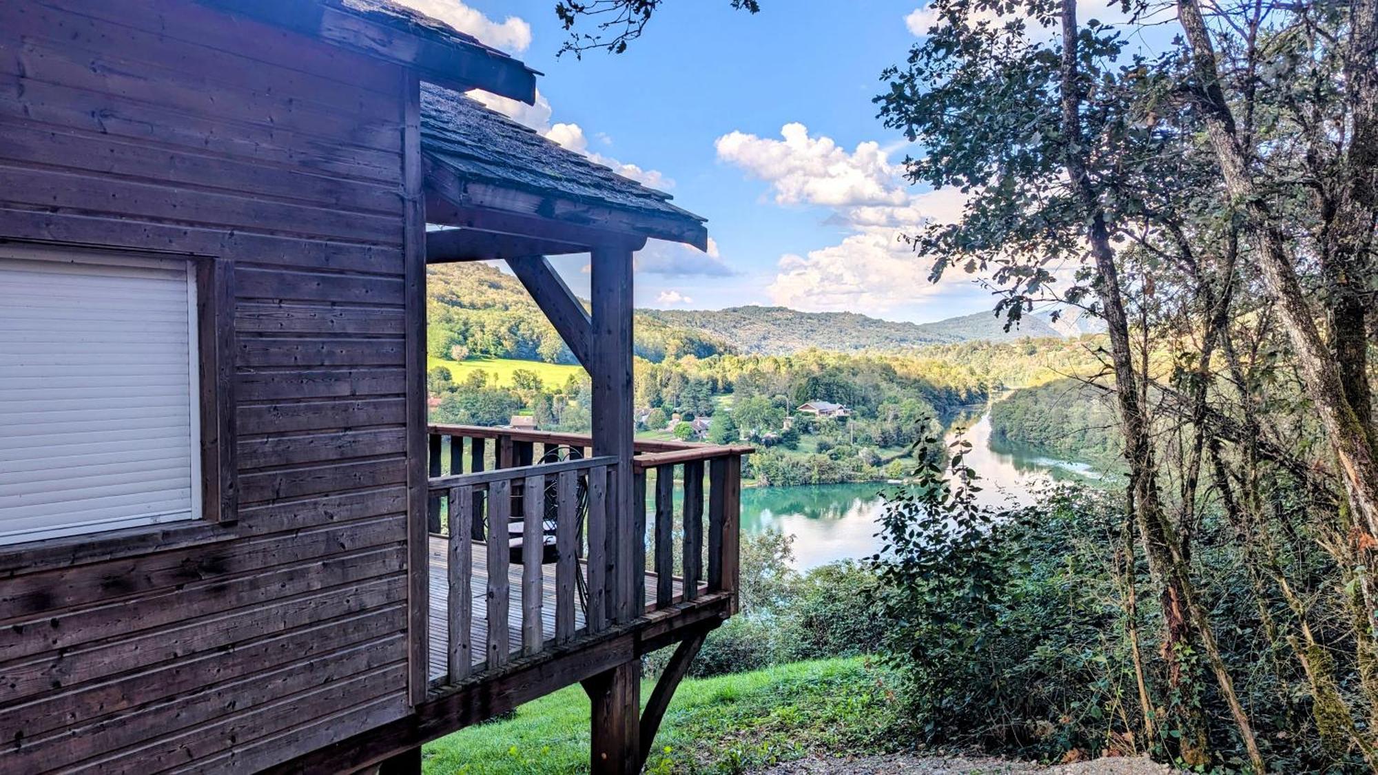 Cabanes et Lodges du Belvedere Serrieres-sur-Ain Eksteriør billede