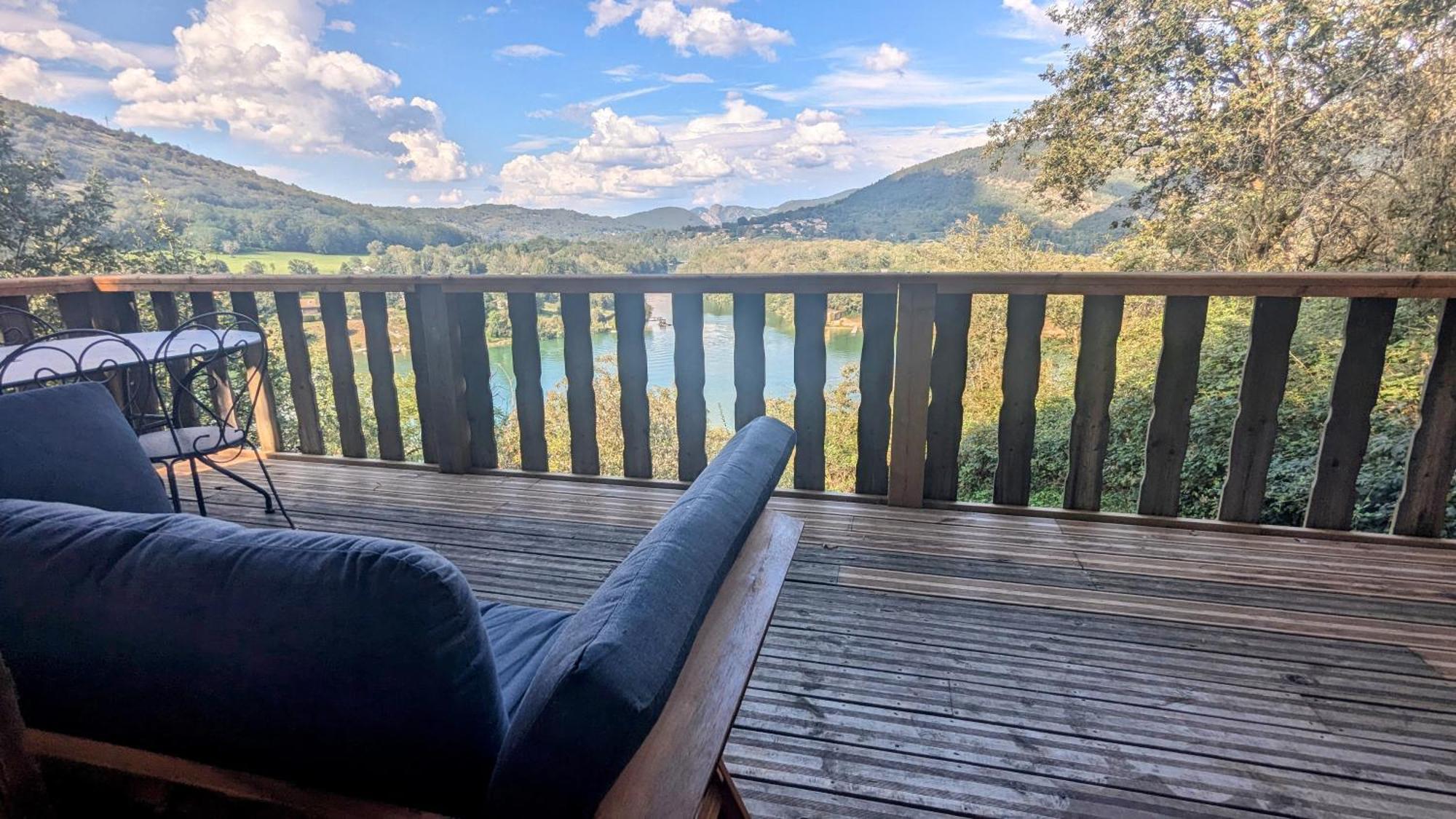 Cabanes et Lodges du Belvedere Serrieres-sur-Ain Eksteriør billede