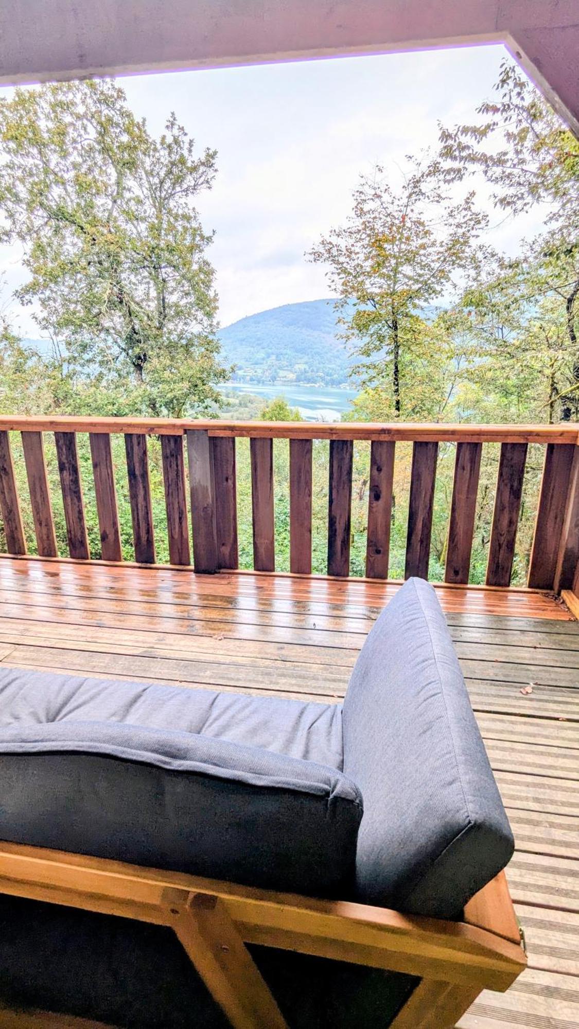 Cabanes et Lodges du Belvedere Serrieres-sur-Ain Eksteriør billede
