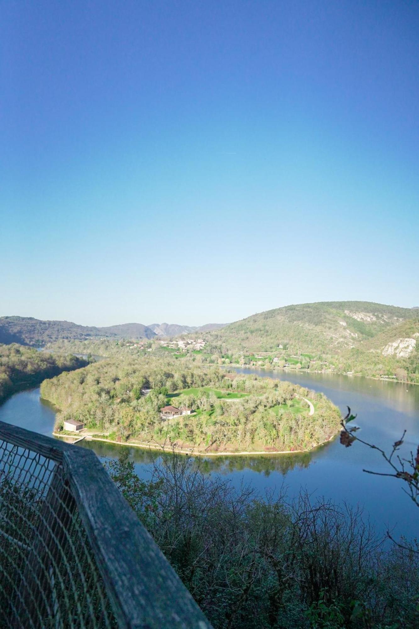 Cabanes et Lodges du Belvedere Serrieres-sur-Ain Eksteriør billede